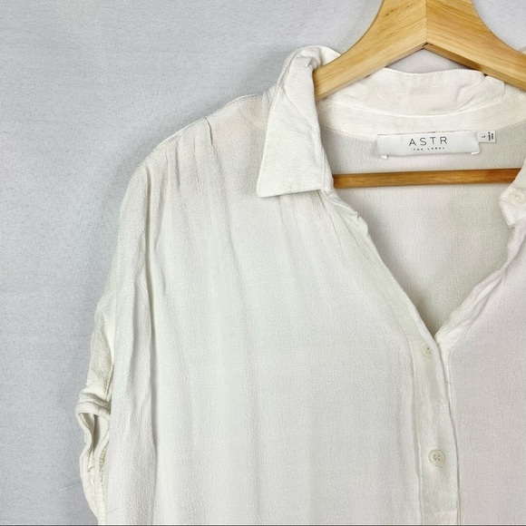 ASTR White Paulina Short Sleeve Split Hem Blouse L - Picture 5 of 6